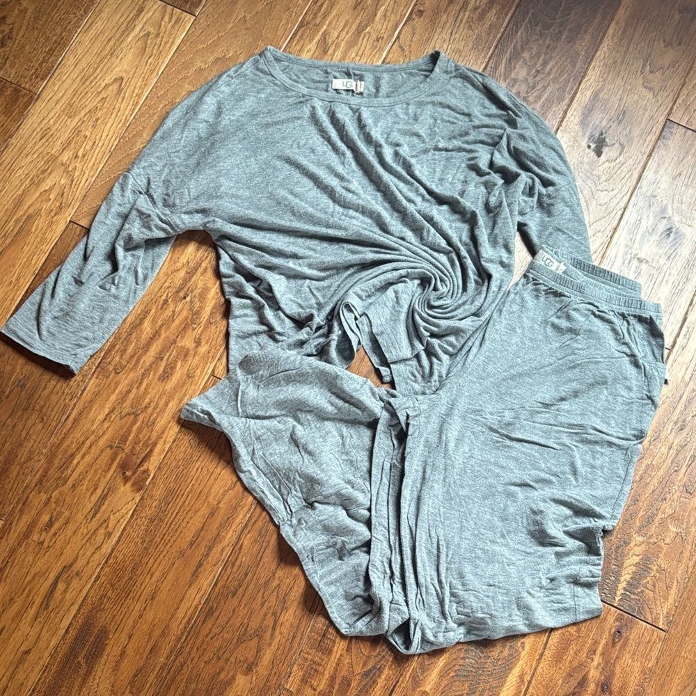 UGG Heather Gray Top